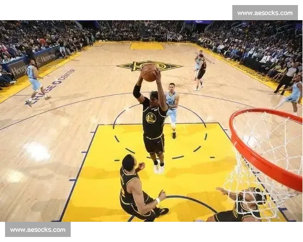 空接上篮技巧解析与实战应用全面提升球场得分能力 空接上篮技巧解析与实战应用全面提升球场得分能力